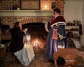 Holiday Lantern Tours