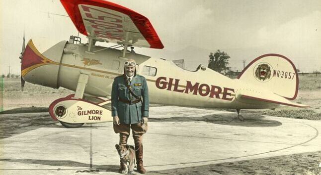 Roscoe Turner and Gilmore the Lion Cub
